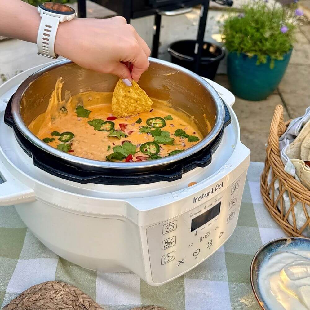 Instant Pot Smoky Queso